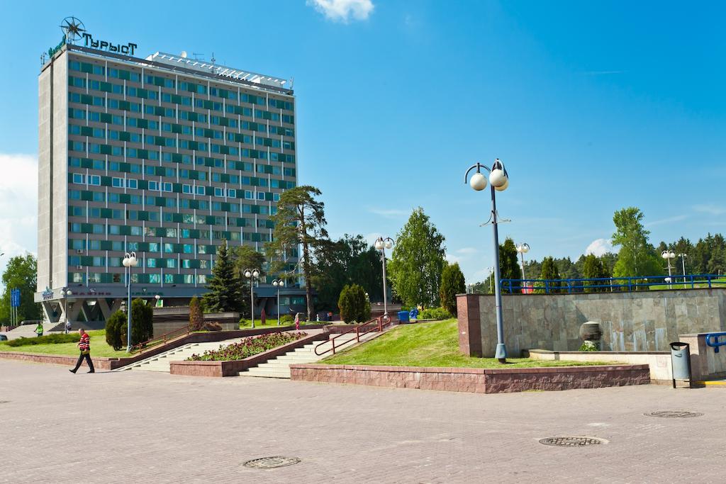 Tourist Hotel Минск Екстериор снимка