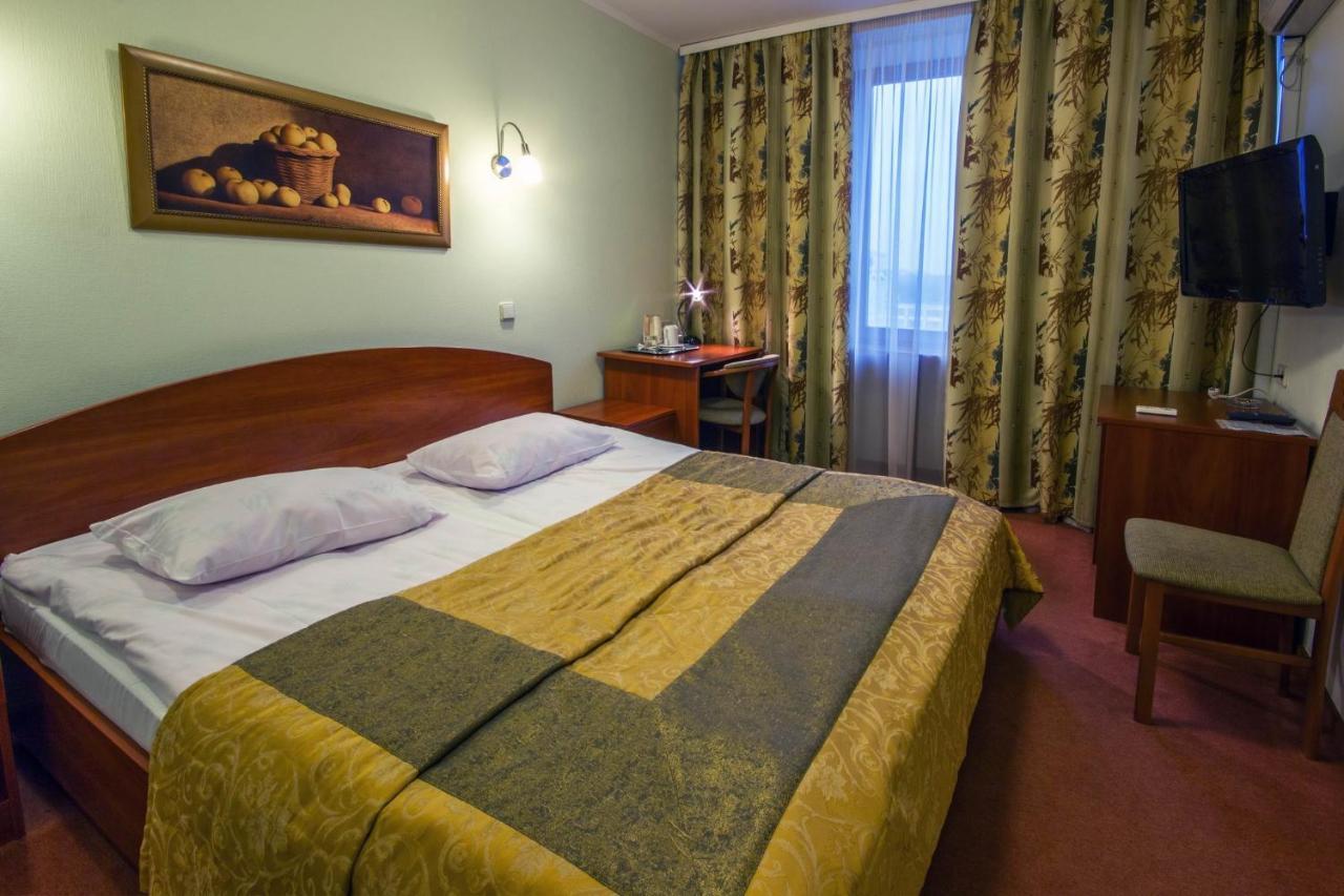 Tourist Hotel Минск Екстериор снимка