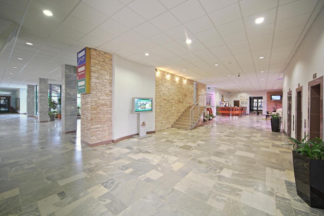 Tourist Hotel Минск Екстериор снимка